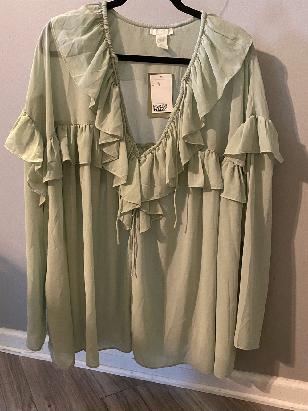 H&M Light Sage Ruffle V-Neck Tunic NEW with tags
